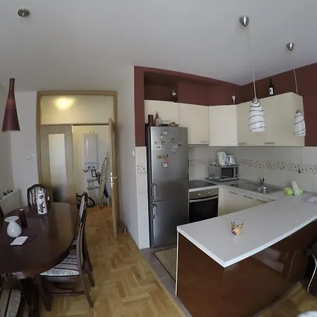 Apartament Apartman Tia